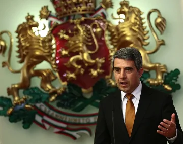 Плевнелиев: Издигането на граници е временно решение