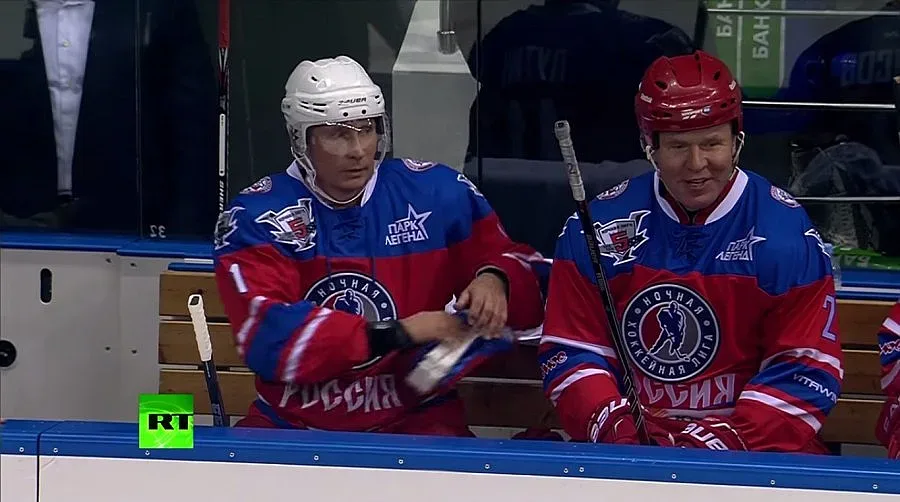 Путин заби 7 шайби навръх рождения си ден (ВИДЕО)