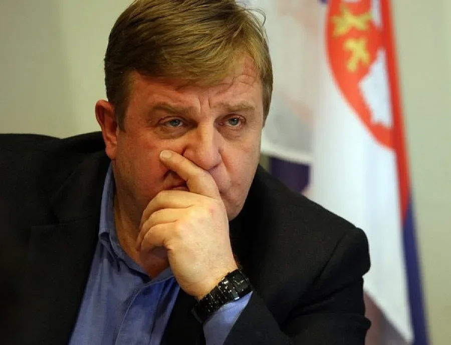 ВМРО: Извадете изборните секции от гетата