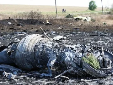 Осколки от „Бук“ намерени в телата на жертвите от полет MH17