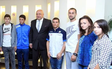 Джакпотите идват с младите шампиони