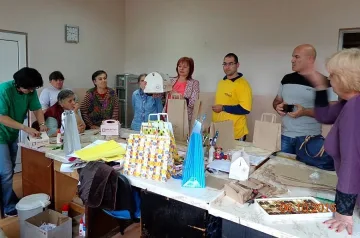 Донка Бикова се срещна с хора в неравностойно положение в Пирдоп