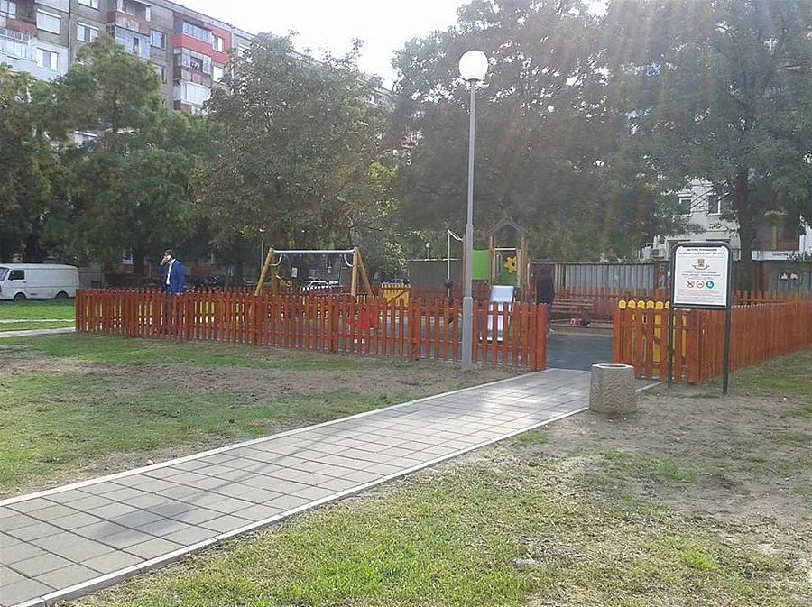 Откриха нова детска площадка в пловдивския район „Западен”