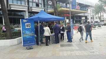 Кандидати на ГЕРБ организираха изнесена приемна във Варна