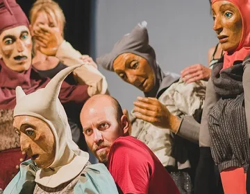 Петринел Гочев с пиеса за възрастни в Кукления