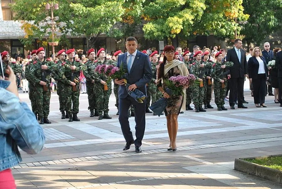 Бъдещ кмет и съветници почетоха тържествата в Горна Джумая 