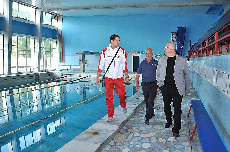 Николай Иванов се срещна с клубовете по плувни спортове
