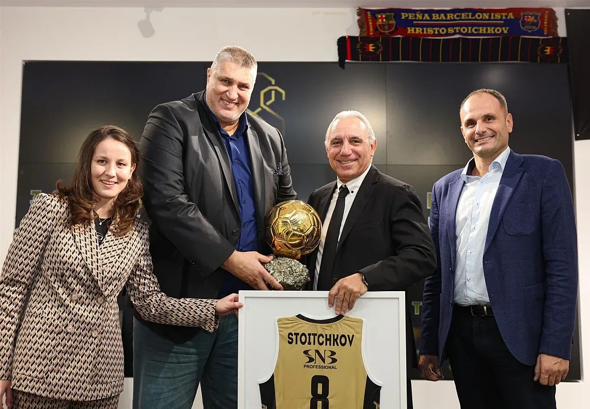 Златен юбилей! Стоичков събра най-великите (СНИМКИ)