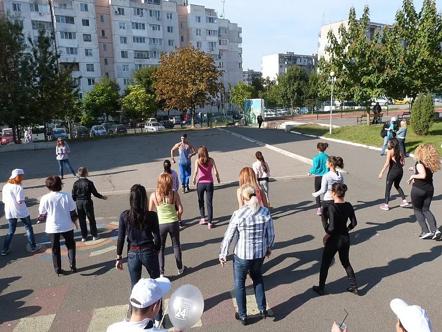 Бургазлии подкрепиха ГЕРБ и се забавляваха със зумба на открито