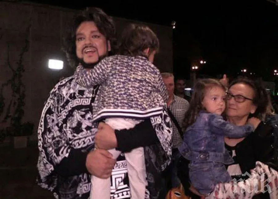 Киркоров показа децата за пръв път