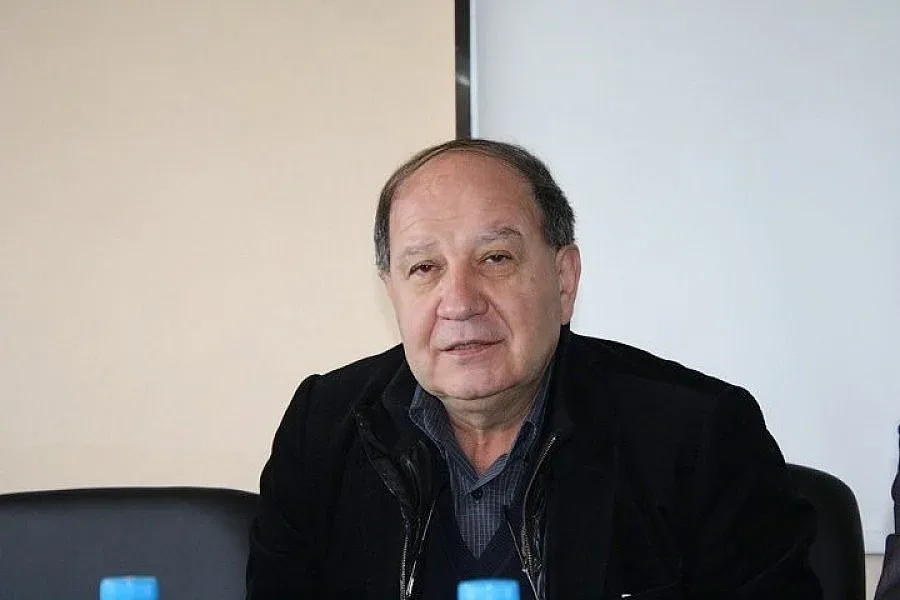 "Балканика" оцеля на магия