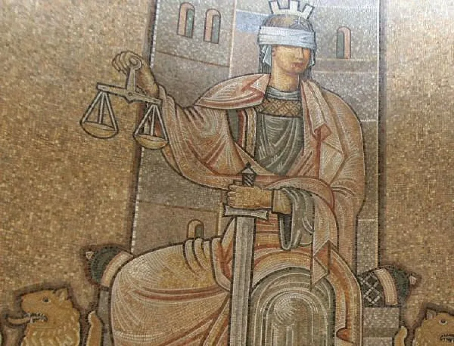 Чужденци си сменят имената