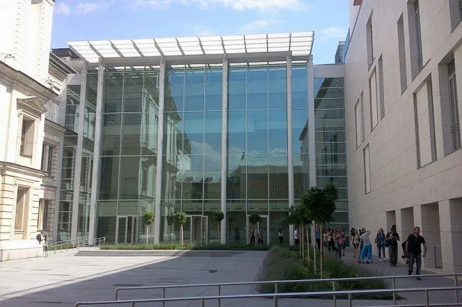 70 000 видяха чудесата на БГ Лувъра