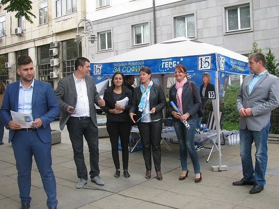 Евродепутатът Андрей Новаков участва в открита приемна на Савина Савова