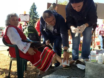 Кандидатът за кмет на БСП Иван Иванов помогна при инцидент с каручка