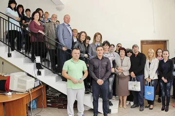 Вяра Церовска от ГЕРБ се срещна с работещите в шивашка фирма в Перник