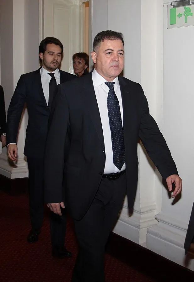 Реформатори искат вето за военното разузнаване