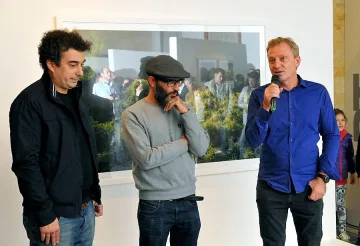 Виктор Чучков-син изненада с първа фотоизложба