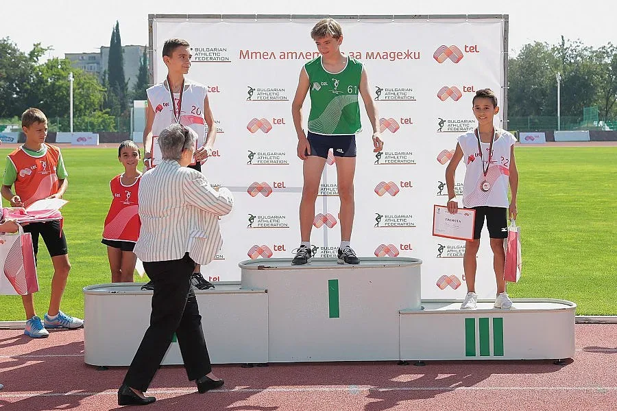 „Мтел атлетика за младежи” с финал на ст. „Васил Левски”