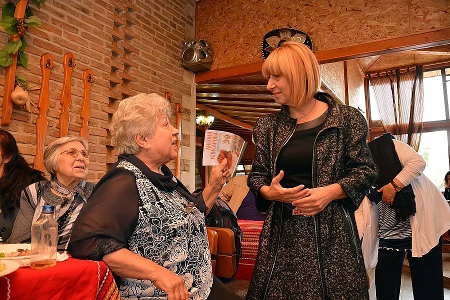 Клисарова ще създаде общински фонд „Здраве“ за хората с най-ниски пенсии