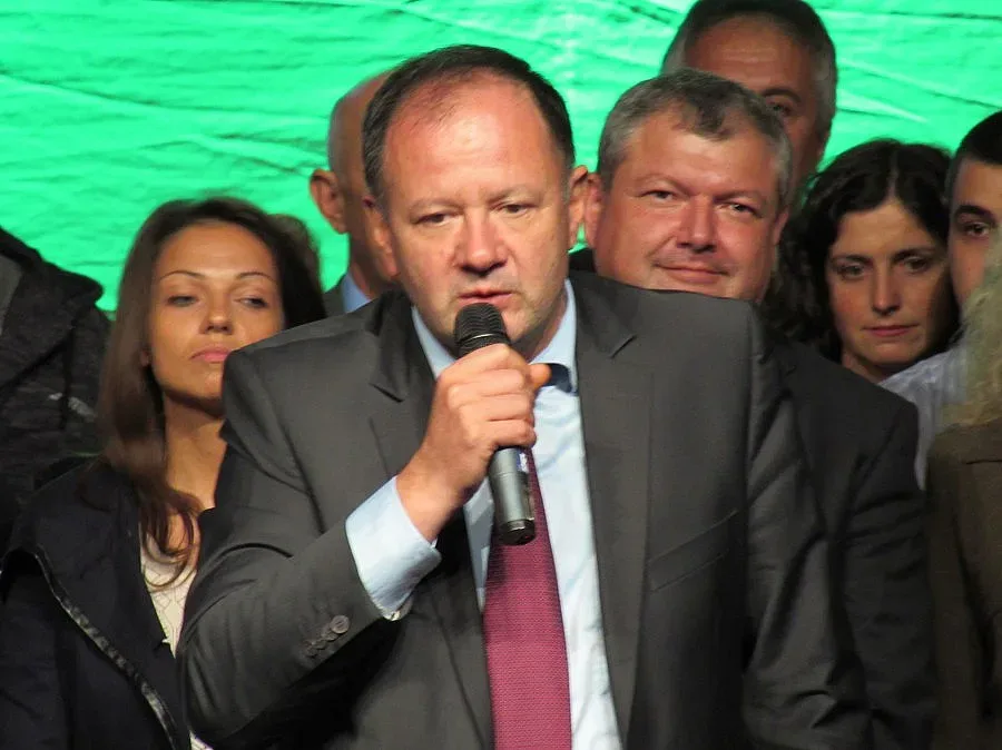 Миков: Премиерът да направи персонални промени в кабинета заради ВВС