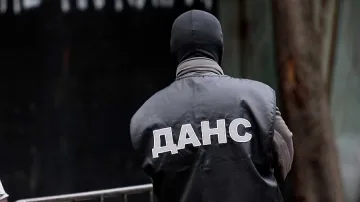 Човек на ДАНС помагал на каналджии