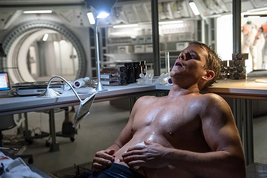 Изоставят Мат Деймън в Космоса