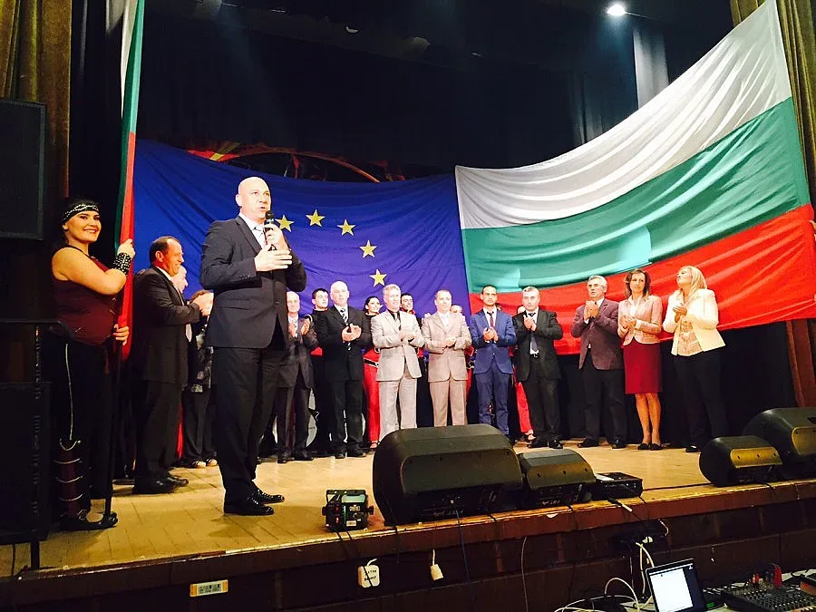 Пълни зали посрещаха кандидатите на ГЕРБ в община Поморие