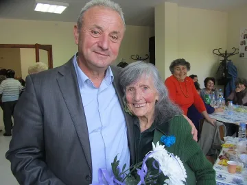 Възторжено и с възгласи „Той е кметът!“ посрещнаха Казанджиев 