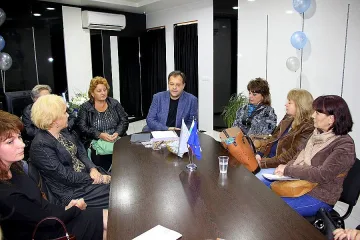 Даниел Панов предлага безплатно обучение по чужди езици в детските градини