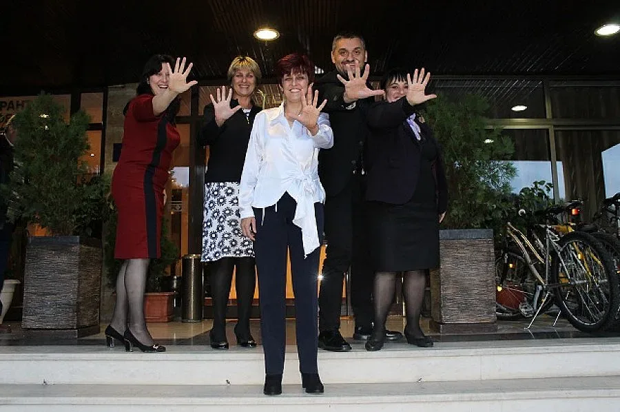 Лечева с рамо за Тачър от Трявна