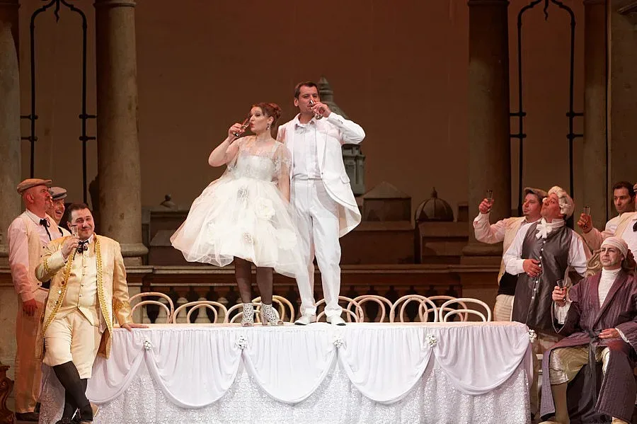 Варненската опера гостува с три нови постановки в София през октомври