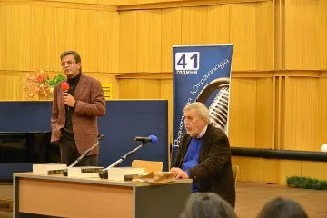  Пловдивски поет представи книга в Радио Благоевград