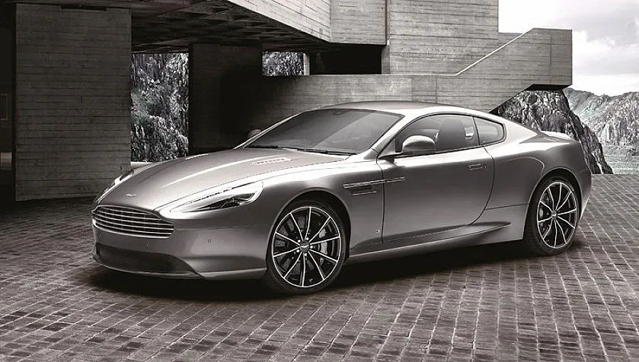 Новата кола на Агент 007