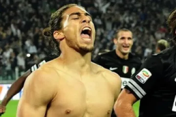 Играч на "Юве" на косъм от смъртта