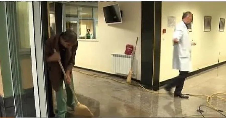 Проливният дъжд наводни онкологията в Шумен