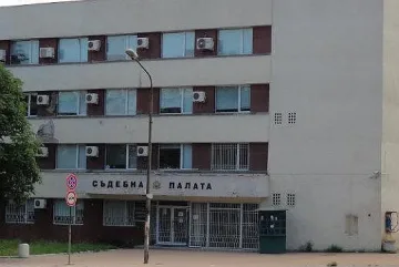 Разследват смъртта на багериста в бившия ОЦК в Кърджали