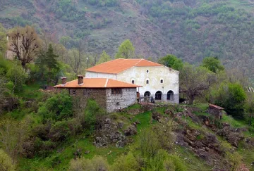 Манастир на 7 века води туристи в Огражден планина