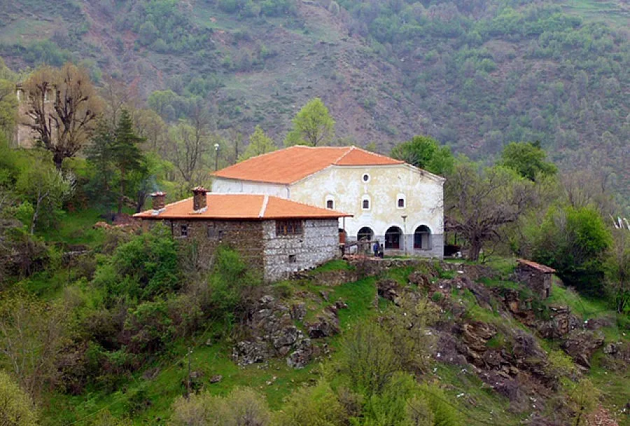 Манастир на 7 века води туристи в Огражден планина