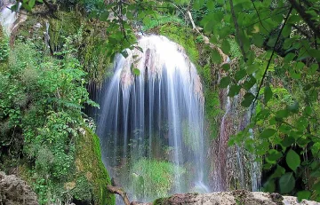 Фичето слага въртящи колони за моста в Ловеч