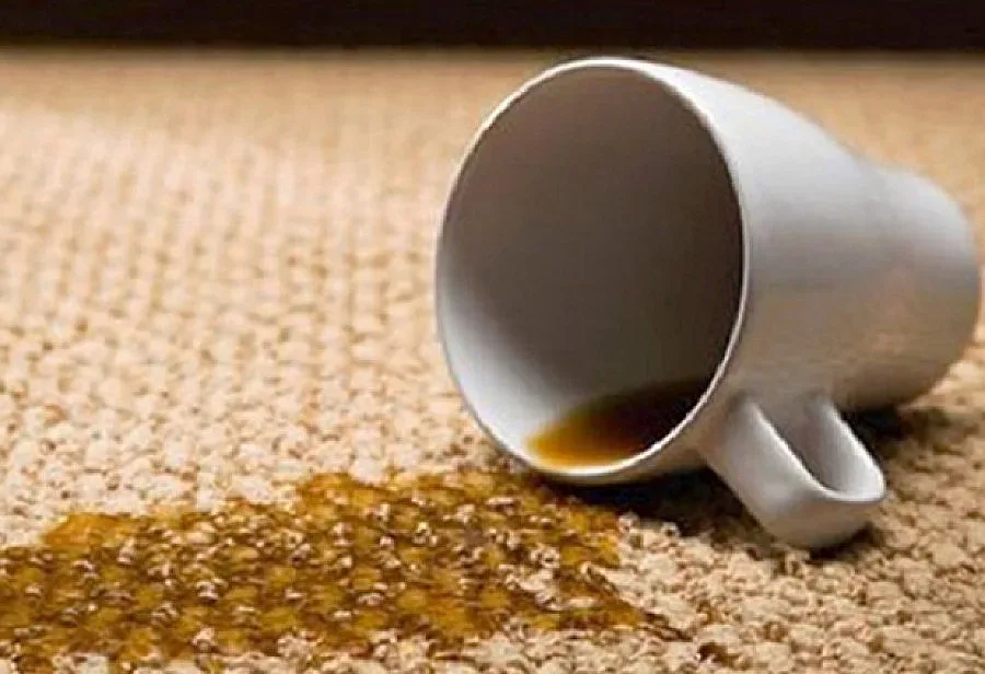 Заляха 2-годишно българче с горещо кафе в Гърция