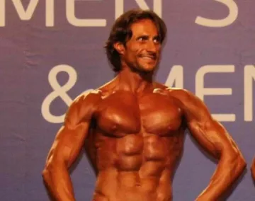 Съдят Мистър България за проститутки