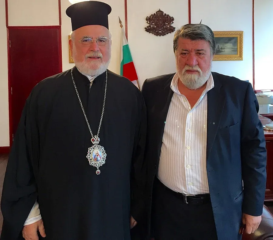 Рашидов и епископ Тихон обсъдиха ремонта на „Св. Александър Невски"