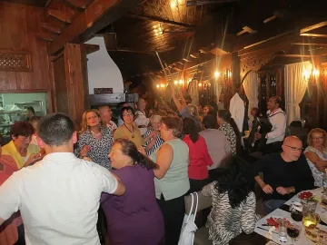 Община Банско събра самодейци на празник и почерпка