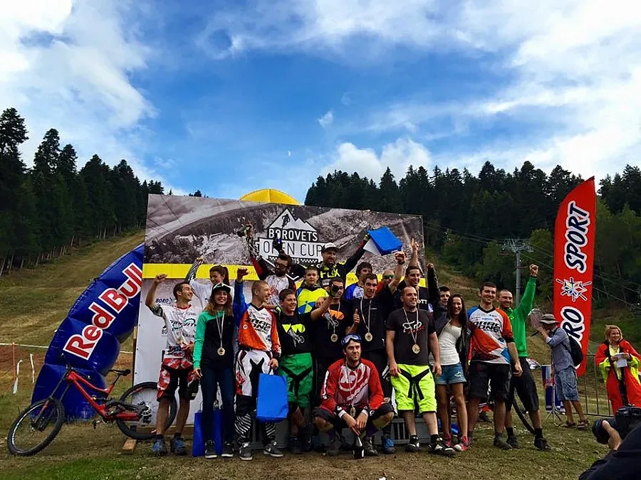 Боровец събра 120 състезатели за ІІ кръг от българските даунхил серии