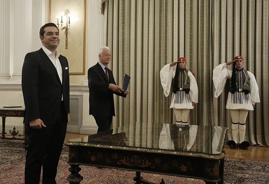 Ципрас прави министерство за сделката с Европа