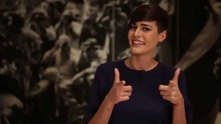 Мис Италия остава в баскетбола