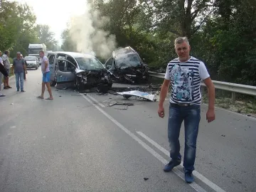 Една жертва на катастрофата до Ловеч, движението е отклонено 