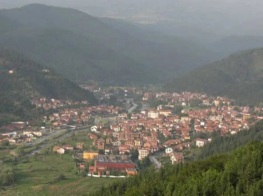 Чудотворна икона води миряни в Якоруда