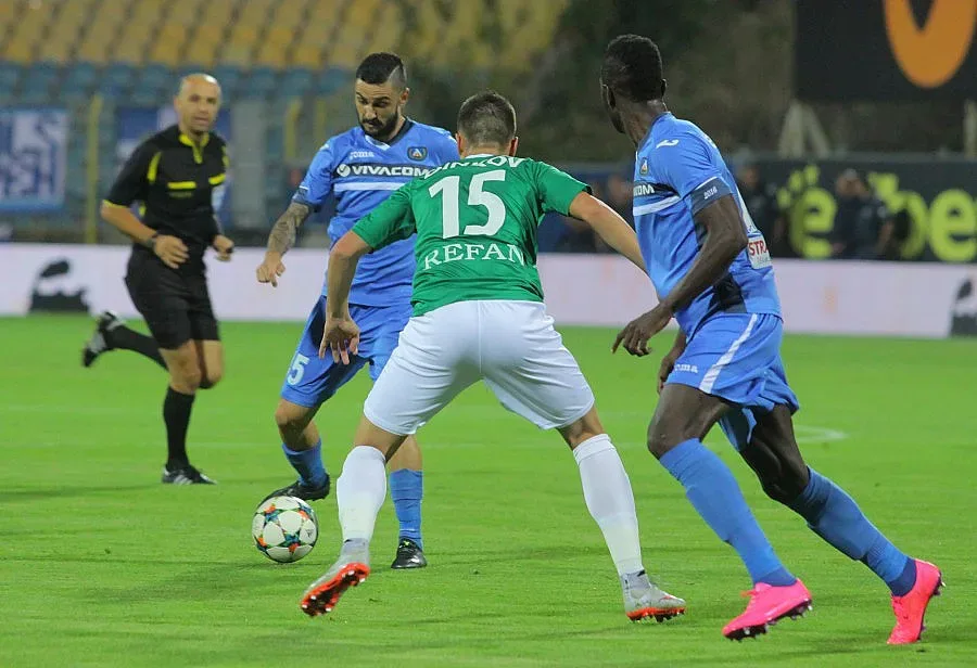 Хубси погна трети таран